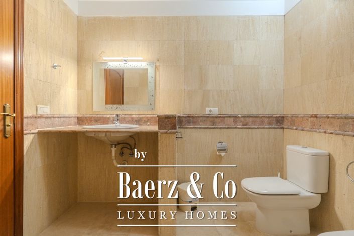 Image No.49-3 Bed Townhouse for sale