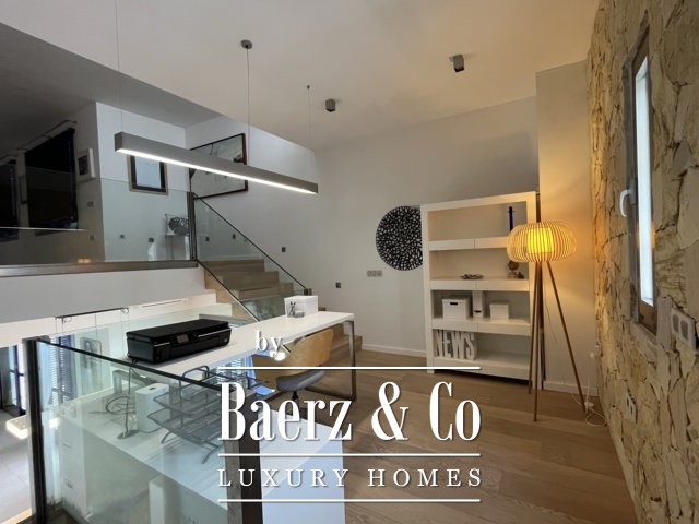 Image No.17-5 Bed Villa for sale