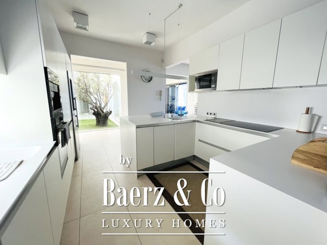 Image No.3-5 Bed Villa for sale