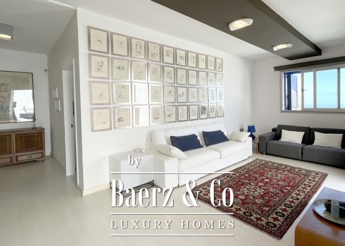 Image No.9-5 Bed Villa for sale