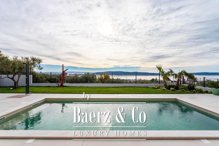 Image No.28-4 Bed Villa for sale