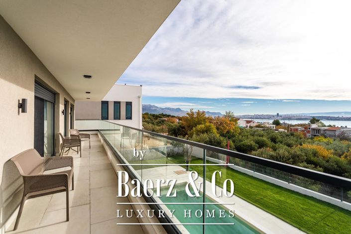 Image No.32-4 Bed Villa for sale