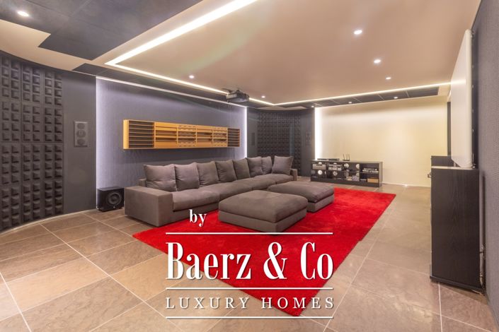 Image No.35-7 Bed Property for sale