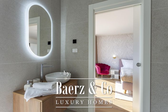 Image No.19-4 Bed Villa for sale