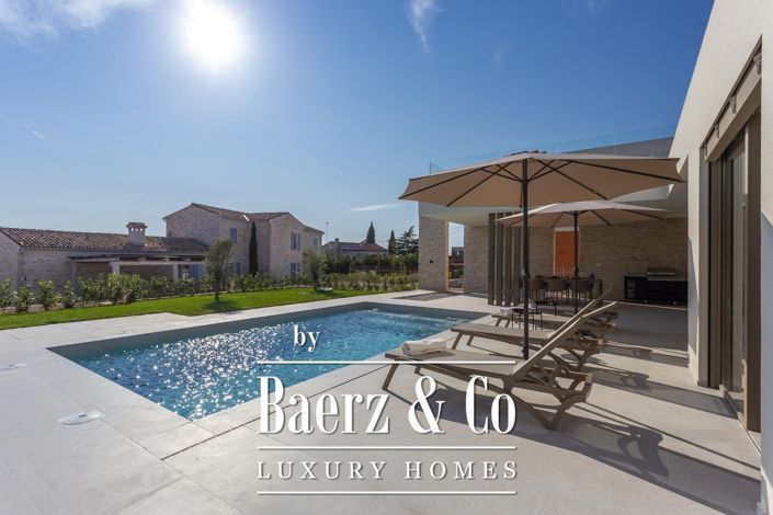 Image No.25-4 Bed Villa for sale