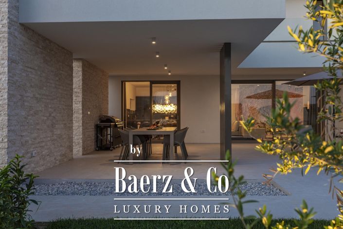 Image No.29-4 Bed Villa for sale