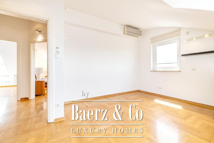 Image No.4-4 Bed Apartment for sale