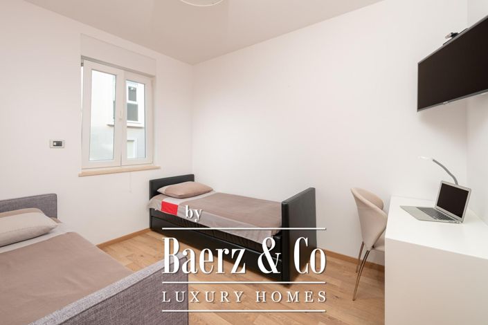 Image No.16-4 Bed Apartment for sale