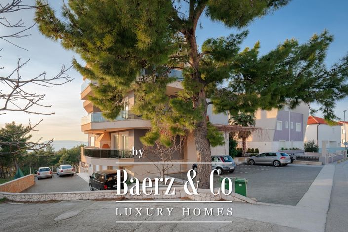 Image No.29-4 Bed Apartment for sale