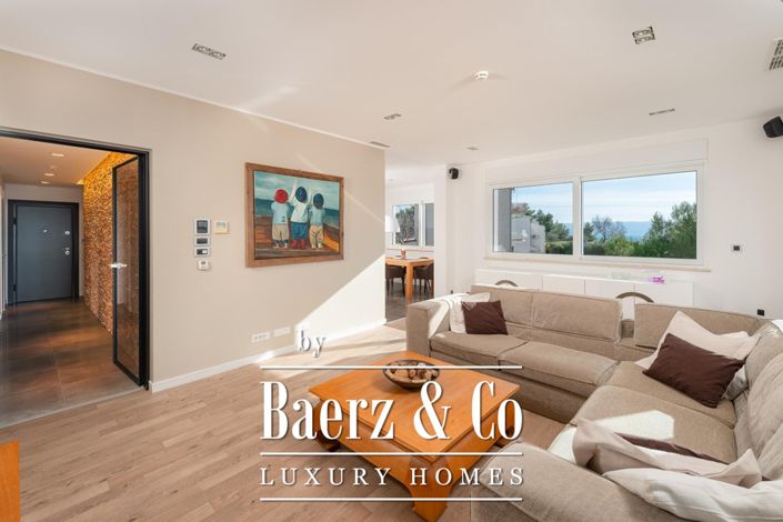 Image No.4-4 Bed Apartment for sale