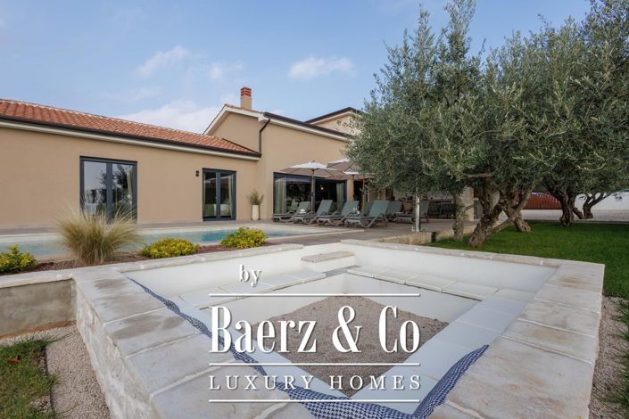 Image No.10-Villa de 4 chambres à vendre à Kaštelir-Labinci