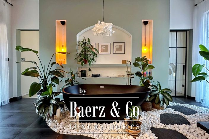 Image No.23-3 Bed Townhouse for sale