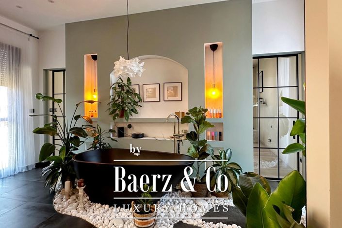 Image No.26-3 Bed Townhouse for sale