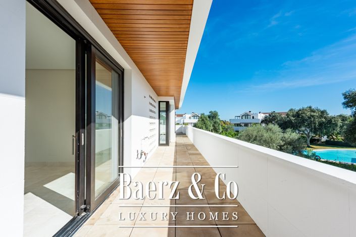 Image No.15-4 Bed Property for sale