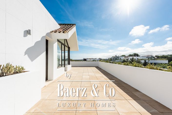 Image No.18-4 Bed Property for sale