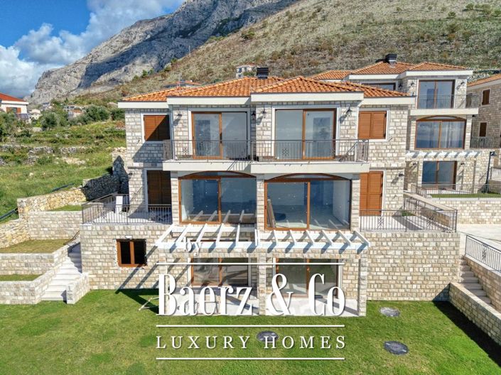 Image No.13-24 Bed House/Villa for sale