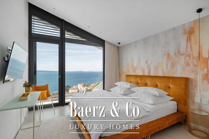 Image No.15-3 Bed Property for sale