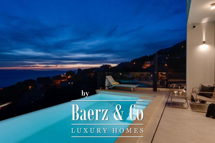 Image No.17-3 Bed Property for sale