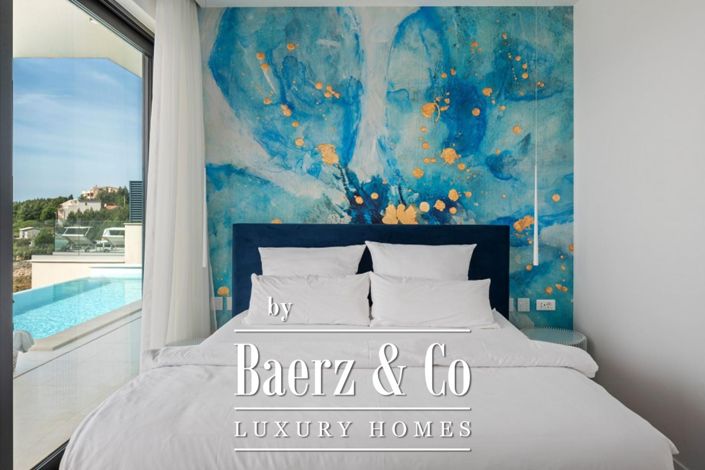 Image No.15-3 Bed Property for sale