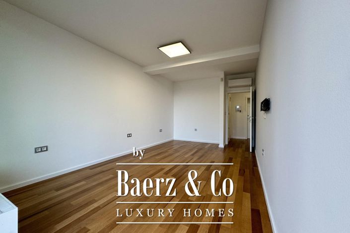 Image No.4-4 Bed Apartment for sale