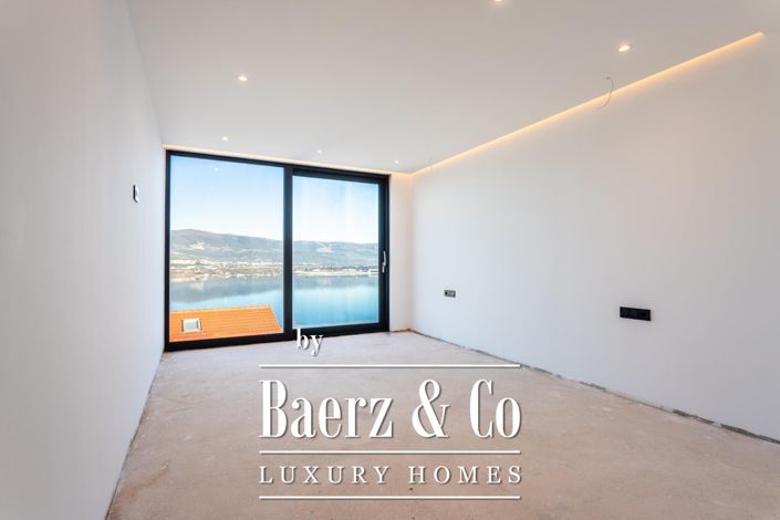 Image No.14-3 Bed Villa for sale