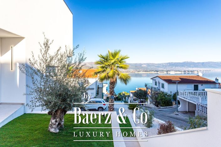 Image No.19-3 Bed Villa for sale