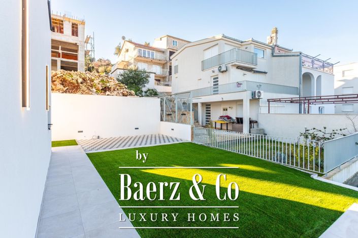 Image No.20-3 Bed Villa for sale