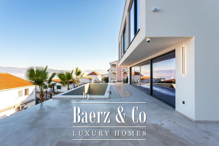 Image No.23-3 Bed Villa for sale