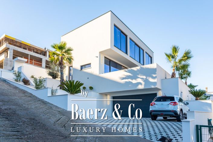 Image No.27-3 Bed Villa for sale