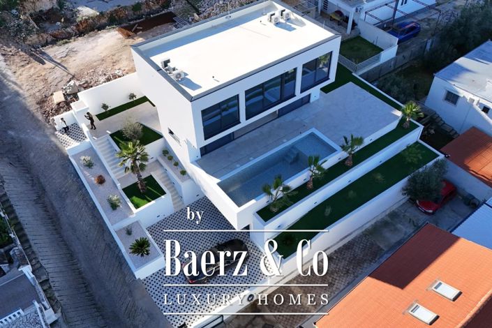 Image No.28-3 Bed Villa for sale