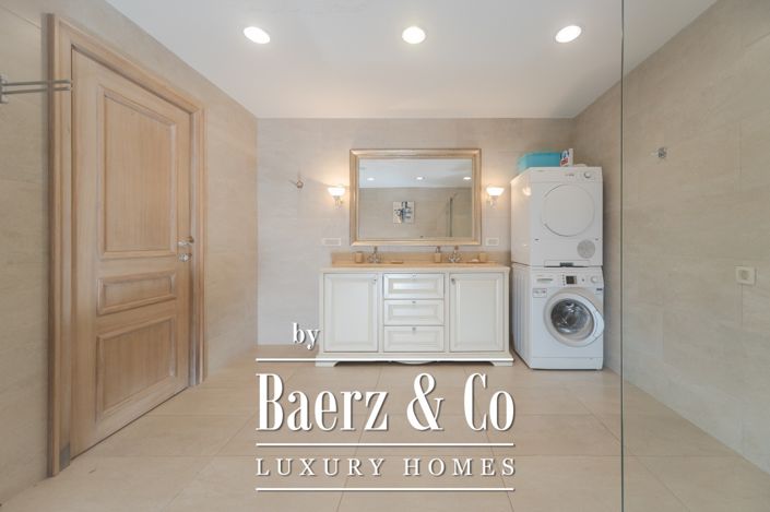 Image No.23-Maison / Villa de 3 chambres à vendre à Budva