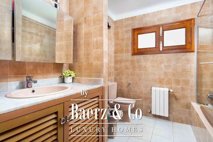 Image No.21-4 Bed Villa for sale