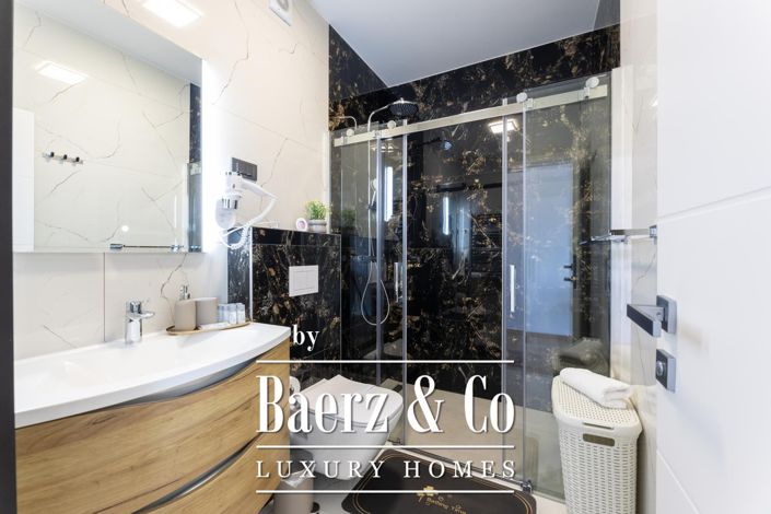 Image No.21-5 Bed Villa for sale