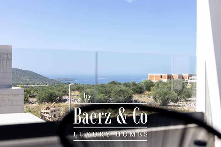 Image No.28-5 Bed Villa for sale