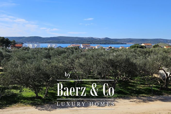 Image No.4-Maison de ville de 4 chambres à vendre à Sveti Filip i Jakov