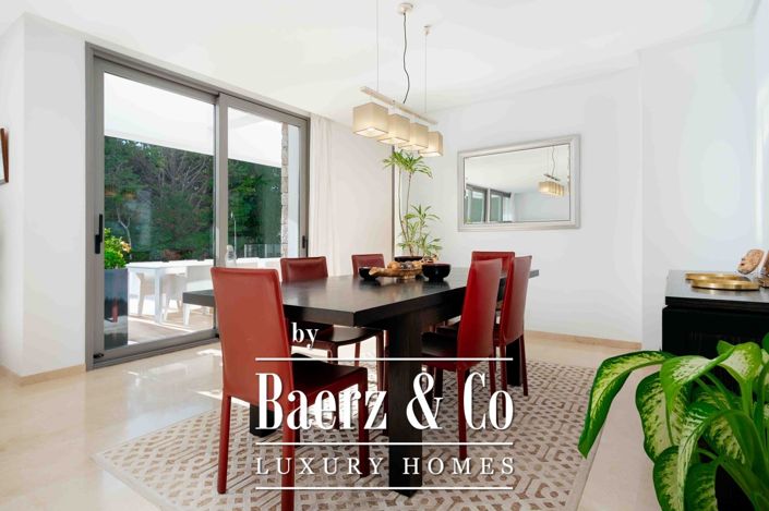 Image No.28-5 Bed Villa for sale