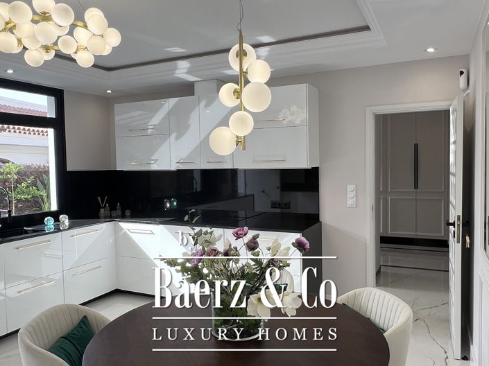 Image No.15-4 Bed Villa for sale