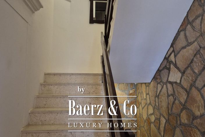 Image No.14-4 Bed Property for sale