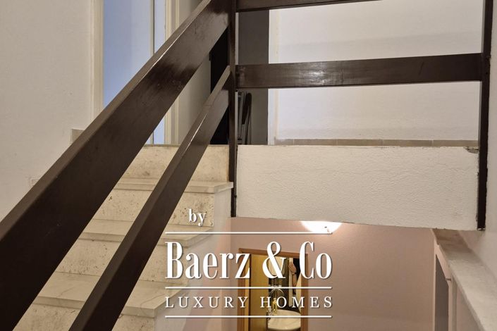 Image No.23-4 Bed Property for sale