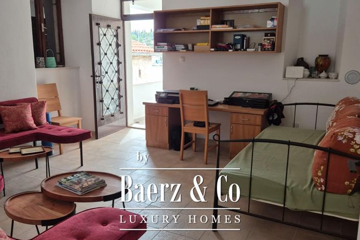 Image No.26-4 Bed Property for sale