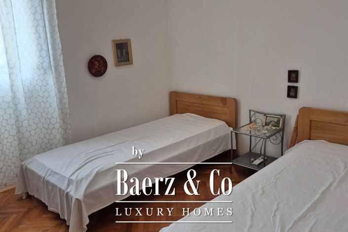 Image No.28-4 Bed Property for sale