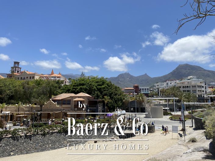 Image No.10-4 Bed Property for sale