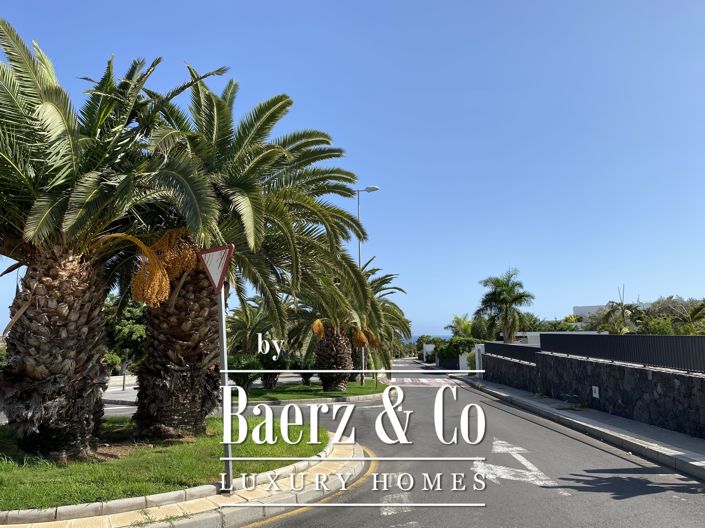 Image No.9-4 Bed Property for sale