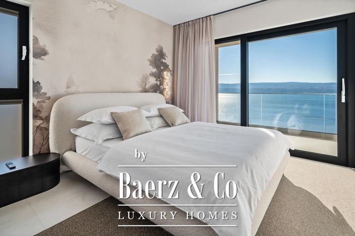 Image No.11-5 Bed Villa for sale