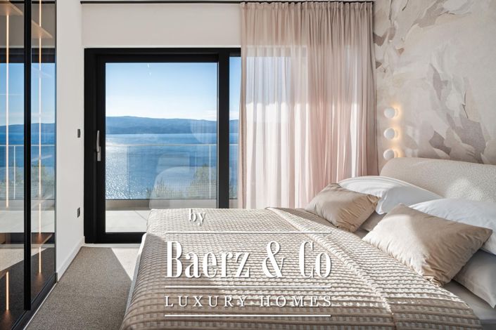 Image No.14-5 Bed Villa for sale