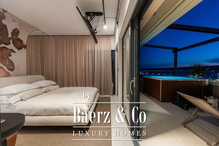 Image No.18-5 Bed Villa for sale