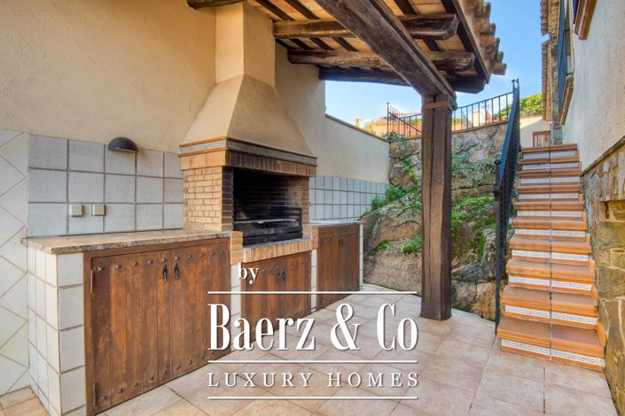 Image No.36-7 Bed Villa for sale