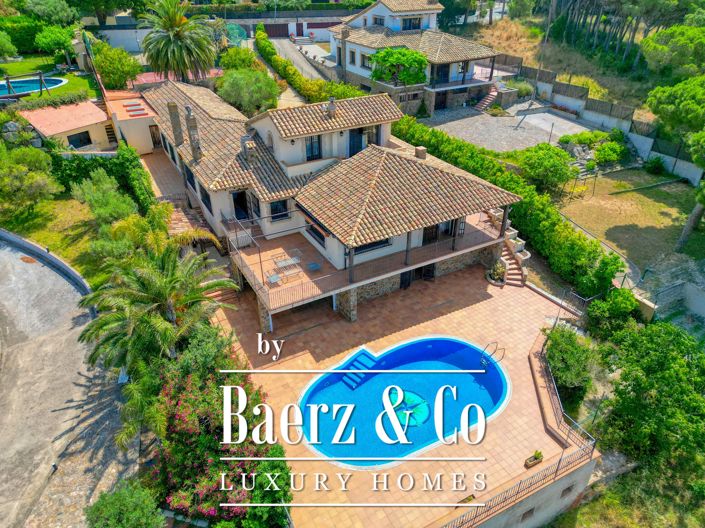 Image No.44-7 Bed Villa for sale