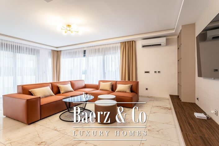 Image No.4-4 Bed Villa for sale