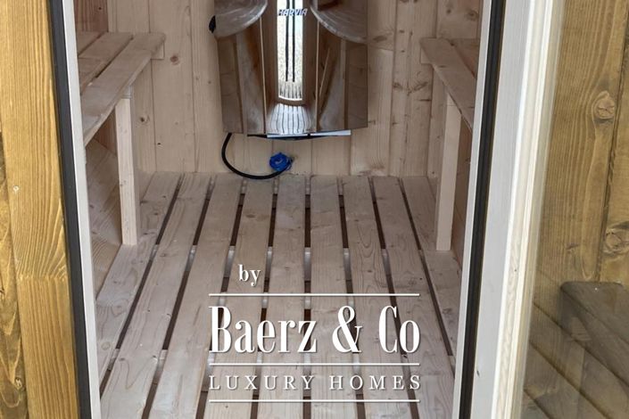 Image No.13-4 Bed Townhouse for sale